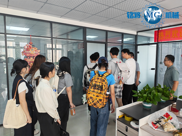 深度交流，聚力前行 —— 湘潭理工实践团郑州国恒机械研学之旅圆满结束
